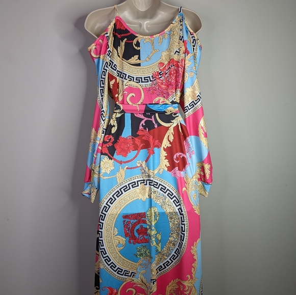 Vintage Printed Cold Shoulder Maxi Dress - Picture 5 of 5